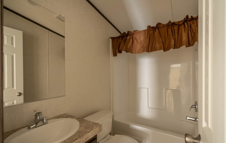 Americana 24523A - a 3 bedroom, 2 bath home by Fleetwood Homes
