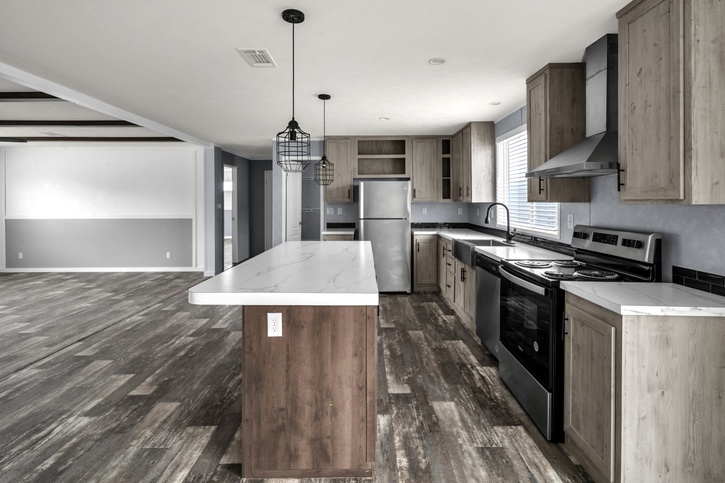 Valu Premier ~ MEGA MONSTER Home! 32724G Seguin TX