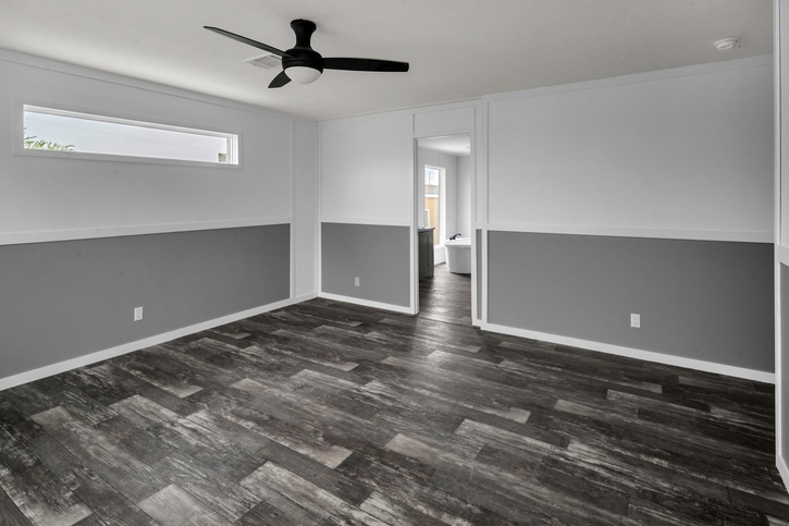 Valu Premier ~ MEGA MONSTER Home! 32724G Seguin TX