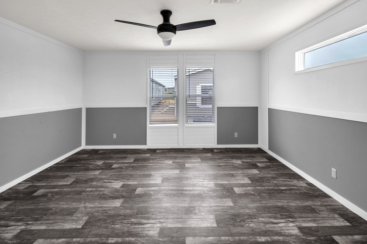 Valu Premier ~ MEGA MONSTER Home! 32724G Seguin TX