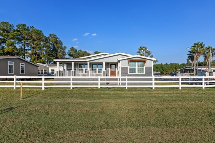 The La Belle 41764D Manufactured Home from Palm Harbor Homes, Corinth ...