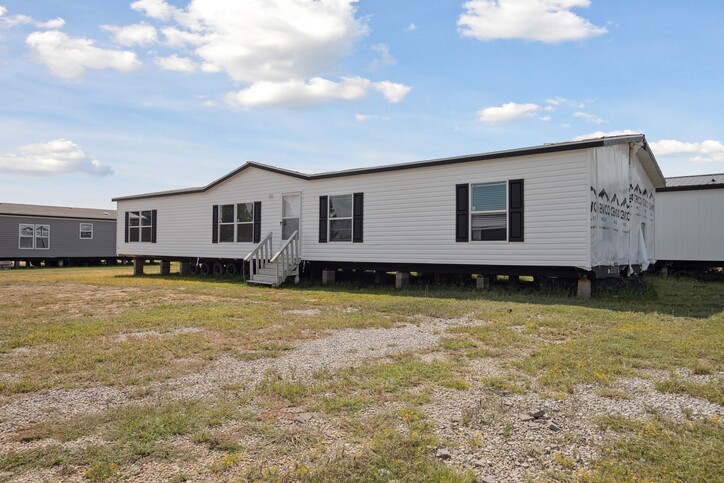 ValuHomes 28724P Tyler TX