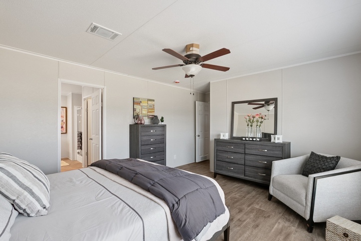 ValuHomes 28724P Tyler TX