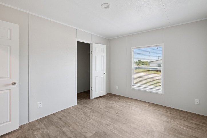 ValuHomes 28724P Tyler TX