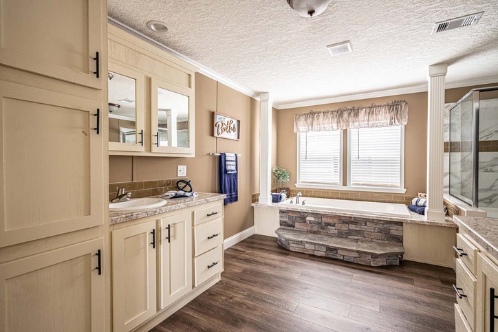 Boho 32764N | 4 bedroom, 2 bathroom, 2255 sqft home | Built by Cavco - Moultrie in Moultrie, GA.