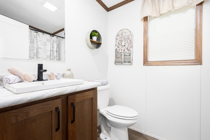 Aldebaran 28523G | 3 bedroom, 2 bathroom, 1387 sqft home. Built by Cavco - Clarion in Shippenville, PA.