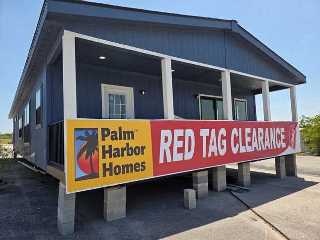 ON RED TAG CLEARANCE! A HOME WITH AN AWESOME VIEW 30543D New Braunfels TX