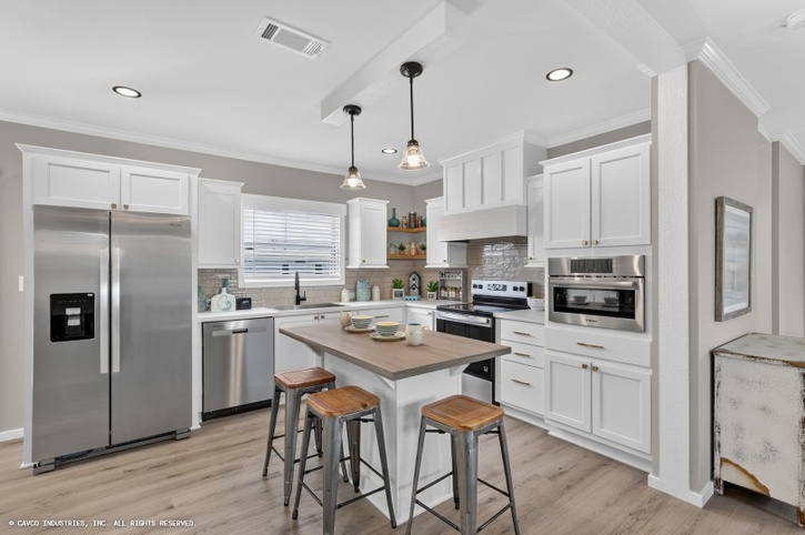 Hayden 24442A | 2 bedroom, 2 bathroom, 1029 sqft home. A Reserve home built by Cavco - Plant City in Plant City, FL.