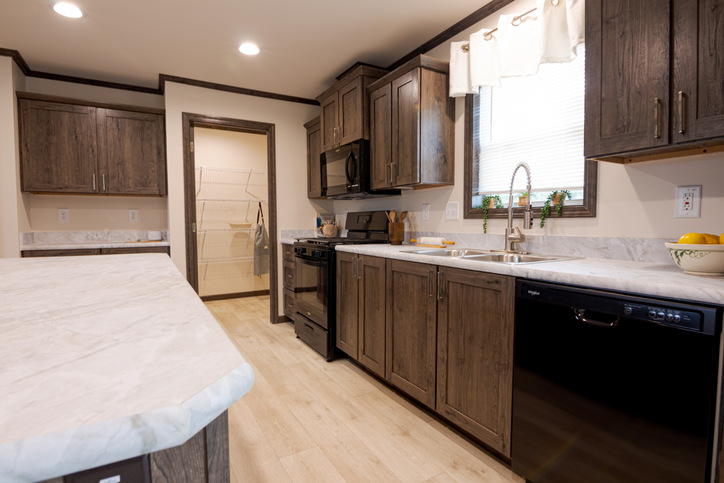 Edge 28563A | 3 bedroom, 2 bathroom, 1493 sqft home | Built by Cavco - Dorchester in Dorchester, WI.