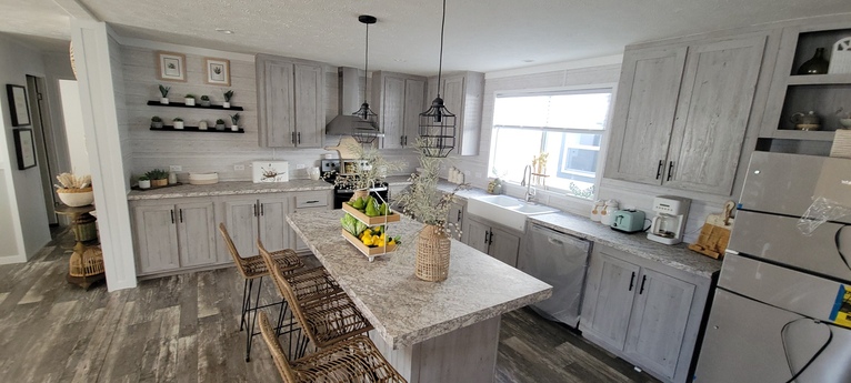 COUNTRY COTTAGE - $99,999!! WHAT?? NO WAY! Call today! 28523F New Braunfels TX