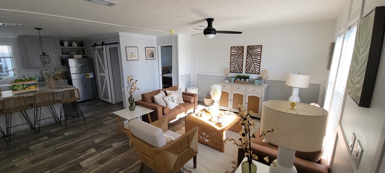 COUNTRY COTTAGE - $99,999!! WHAT?? NO WAY! Call today! 28523F New Braunfels TX