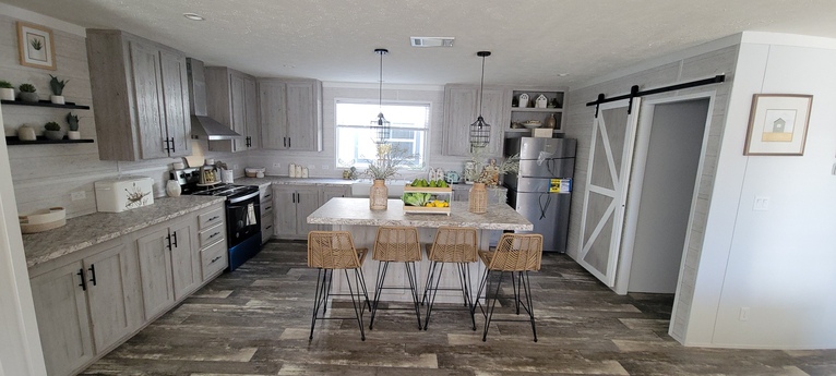 COUNTRY COTTAGE - $99,999!! WHAT?? NO WAY! Call today! 28523F New Braunfels TX