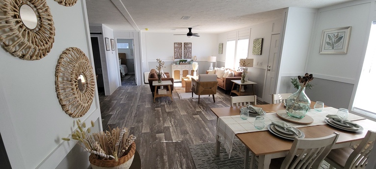 COUNTRY COTTAGE - $99,999!! WHAT?? NO WAY! Call today! 28523F New Braunfels TX