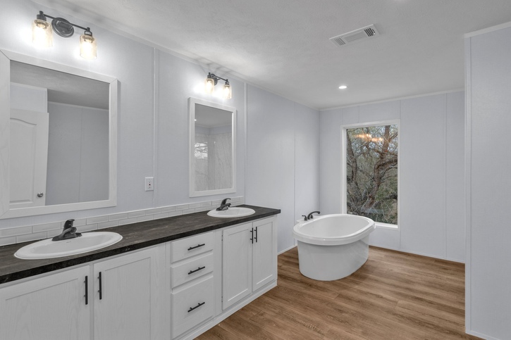 American Dream 32563D | 3 bedroom, 2 bathroom, 1717 sqft home. Built by Cavco - Seguin in Seguin, TX.
