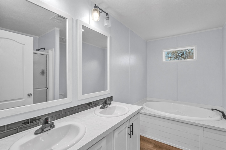 American Dream 32563D | 3 bedroom, 2 bathroom, 1717 sqft home. Built by Cavco - Seguin in Seguin, TX.