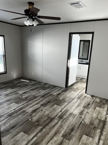 Pinnacle 16763B | 3 bedroom, 2 bathroom, 1178 sqft home | Built by Cavco - Waco in Waco, TX.