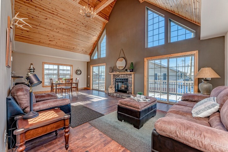 Pinewood Chalet Morgantown WV