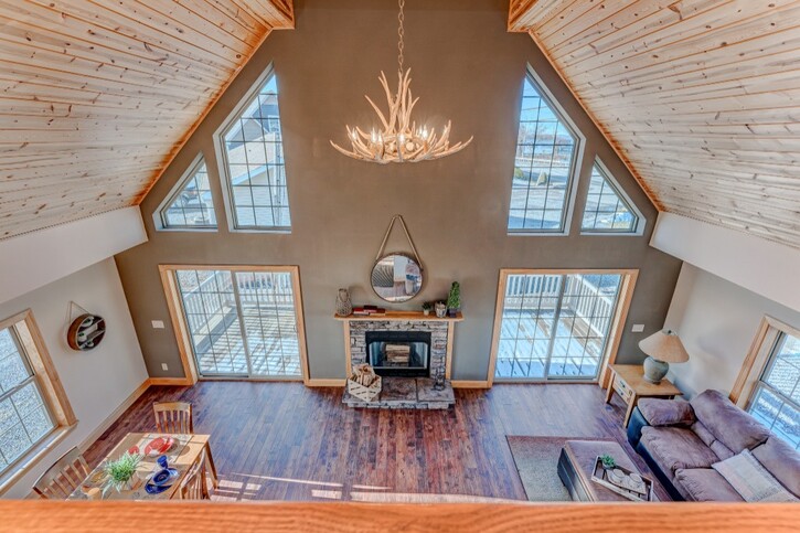 Pinewood Chalet Morgantown WV