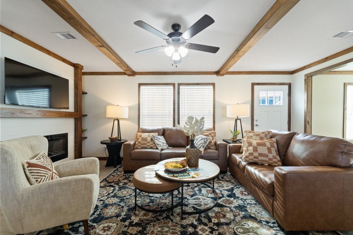 The Goose 28643A | 3 bedroom, 2 bathroom, 1706 sqft home | Built by Cavco - Moultrie in Moultrie, GA.