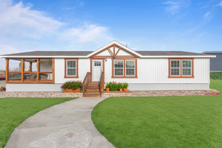 The Goose 28643A | 3 bedroom, 2 bathroom, 1706 sqft home | Built by Cavco - Moultrie in Moultrie, GA.