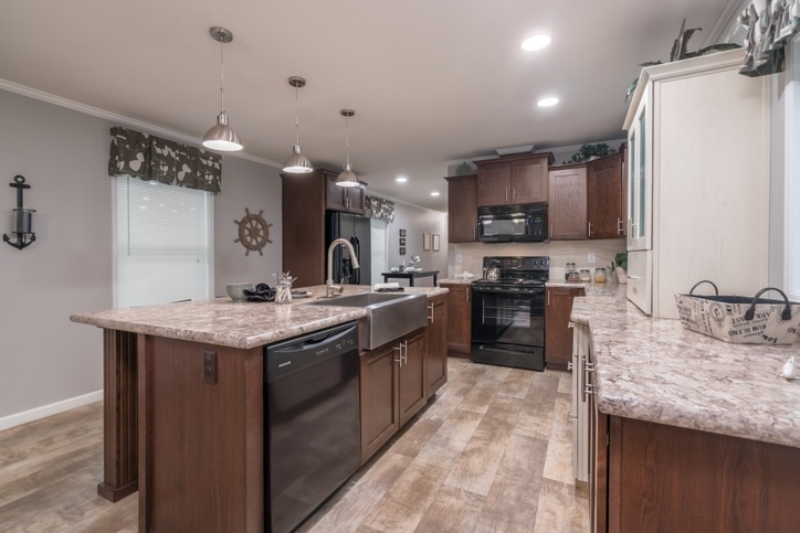 Sapphire 16763B | 3 bedroom, 2 bathroom, 1140 sqft home | Built by Cavco - Dorchester in Dorchester, WI.