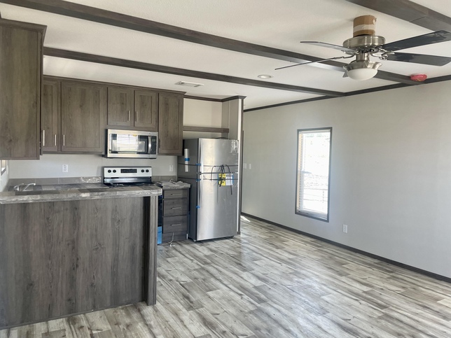 Pinnacle 16401P | 1 bedroom, 1 bathroom, 620 sqft home | Built by Cavco - Waco in Waco, TX.