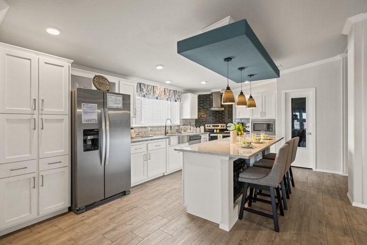 TRIPLE WIDE~ La Belle - END LOAD CONSTRUCTION! "The Beauty" 41764D Seguin TX