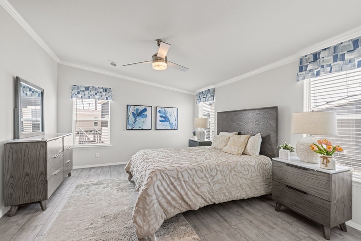 TRIPLE WIDE~ La Belle - END LOAD CONSTRUCTION! "The Beauty" 41764D Seguin TX