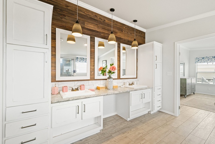 TRIPLE WIDE~ La Belle - END LOAD CONSTRUCTION! "The Beauty" 41764D Seguin TX