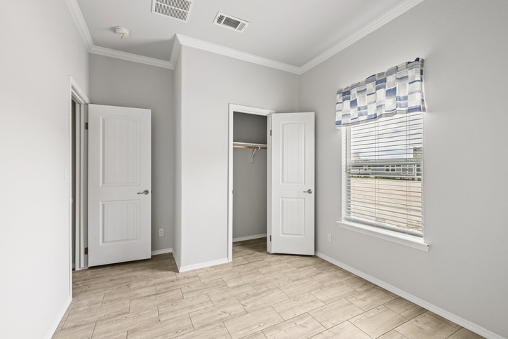 TRIPLE WIDE~ La Belle - END LOAD CONSTRUCTION! "The Beauty" 41764D Seguin TX