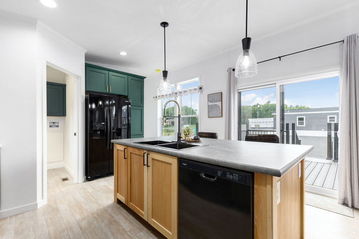 Outlook 16642B | 3 bedroom, 2 bathroom, 960 sqft home | Built by Cavco - Dorchester in Dorchester, WI.