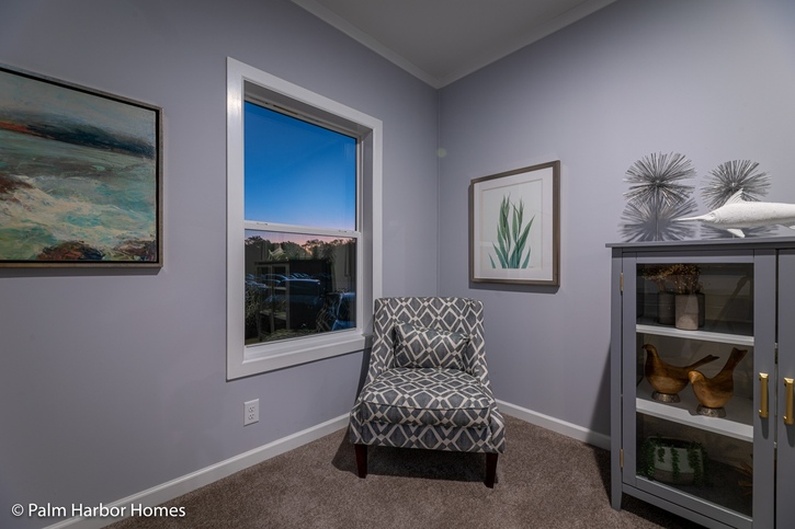 2 bedroom, 2 bathroom, 1393 square foot home. Built by Palm Harbor Plant City.