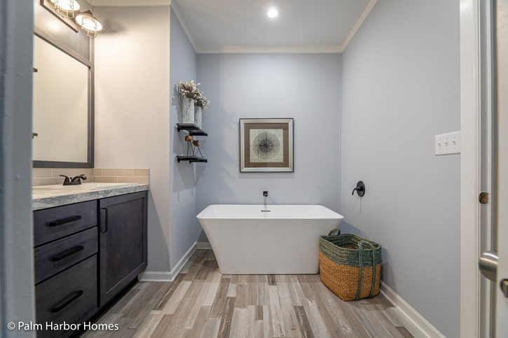 The Jenkins | 2 bedroom, 2 bathroom, 1393 sqft home. Built by Cavco - Plant City in Plant City, FL.