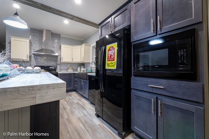 The Jenkins | 2 bedroom, 2 bathroom, 1393 sqft home. Built by Cavco - Plant City in Plant City, FL.