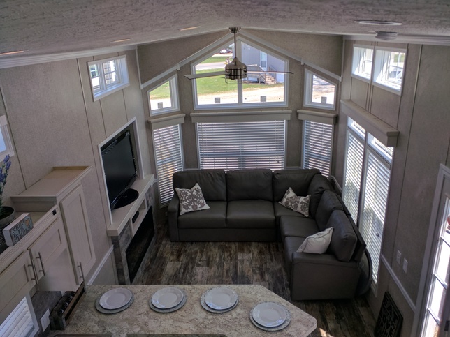 Country Manor 100162 Park Model | 1 bedroom, 1 bathroom, 387 sqft home. Built by Cavco - Nappanee in Nappanee, IN.