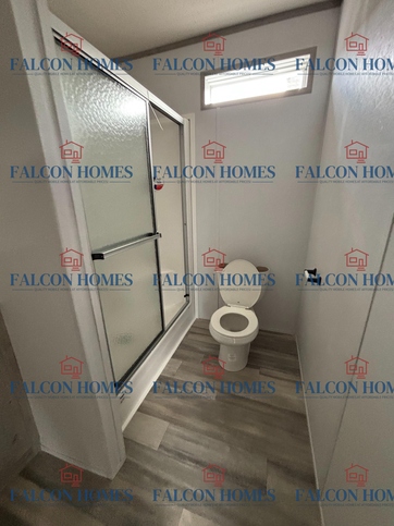 Valu Maxx Premier Master Bathroom