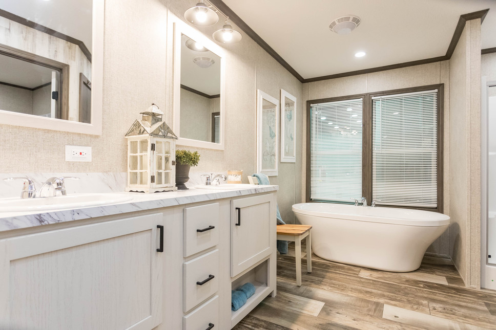 Master Bath - The Inspiration Series Hyatt 186046 Manufactured Home by Fairmont Homes