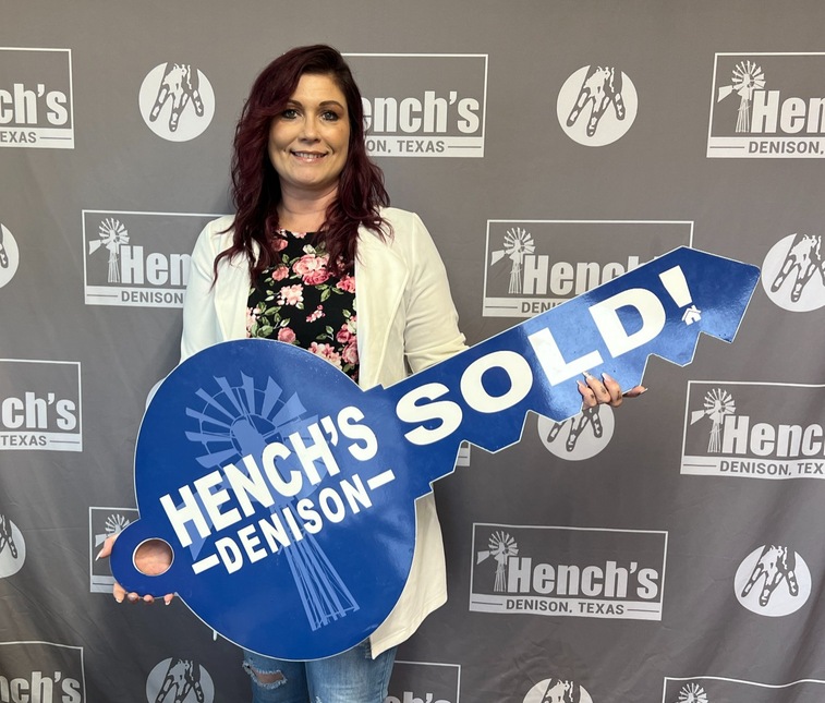 Melanie Droblyn - Sales Representative