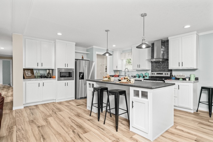 X Model | 4 bedroom, 2 bathroom, 2040 sqft home. Built by Cavco - Lafayette in Lafayette, TN.