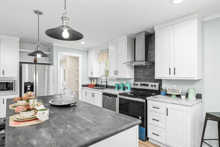 X Model | 4 bedroom, 2 bathroom, 2040 sqft home. Built by Cavco - Lafayette in Lafayette, TN.