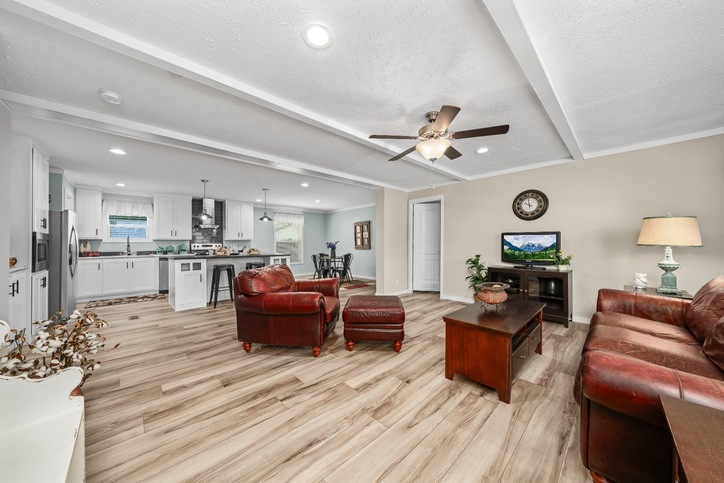 X Model | 4 bedroom, 2 bathroom, 2040 sqft home. Built by Cavco - Lafayette in Lafayette, TN.
