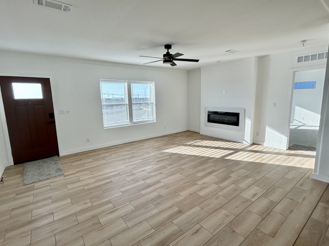 Luxe Haven Flex 47724A Cleveland TX