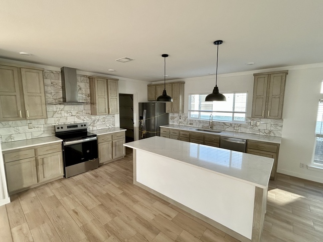 Luxe Haven Flex 47724A Cleveland TX