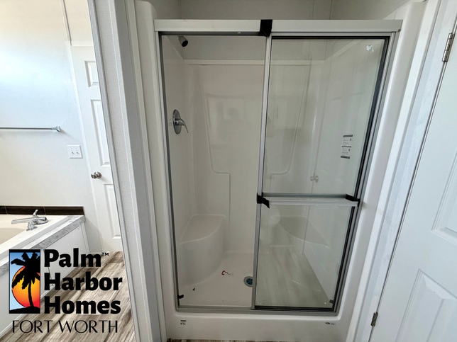 Cavco Seabreeze - READY FOR IMMEDIATE DELIVERY PN16763U Fort Worth TX