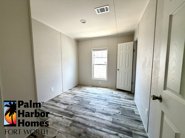 Cavco Seabreeze - READY FOR IMMEDIATE DELIVERY PN16763U Fort Worth TX