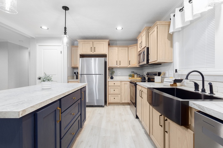 Elite 28522A | 2 bedroom, 2 bathroom, 1253 sqft home. Built by Cavco - Clarion in Shippenville, PA.