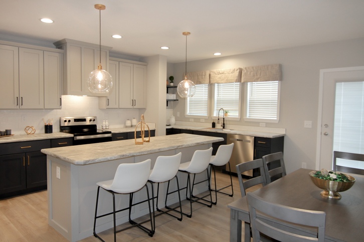 Ultra Deuce 3 | 3 bedroom, 2 bathroom, 2160 sqft home | Built by Cavco - Goshen in Goshen, IN.