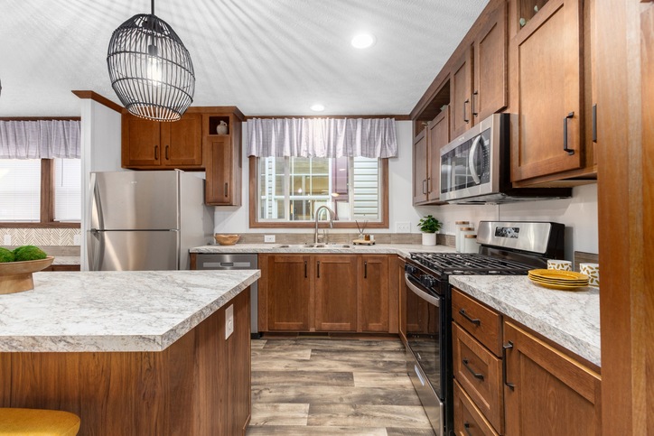 Blazer Select 28483E | 3 bedroom, 2 bathroom, 1280 sqft home. Built by Cavco - Clarion in Shippenville, PA.