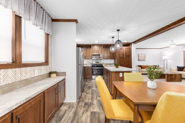 Blazer Select 28483E | 3 bedroom, 2 bathroom, 1280 sqft home. Built by Cavco - Clarion in Shippenville, PA.