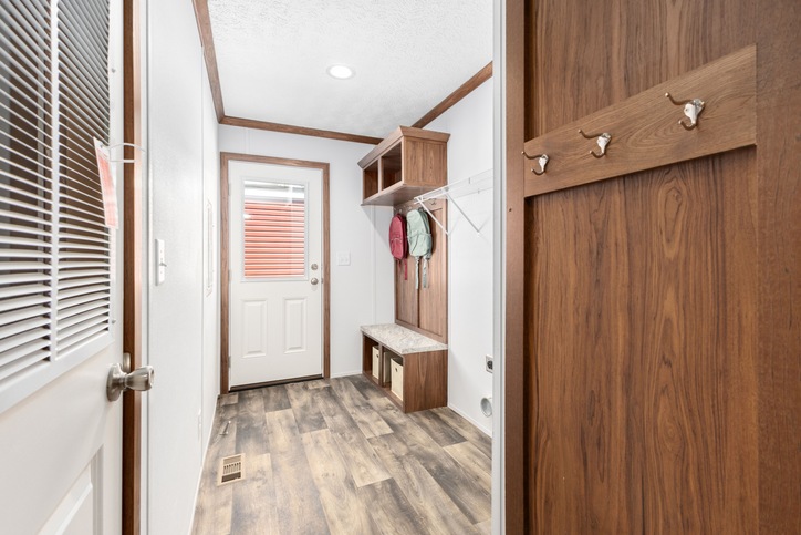 Blazer Select 28483E | 3 bedroom, 2 bathroom, 1280 sqft home. Built by Cavco - Clarion in Shippenville, PA.